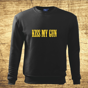 Mikina s motívom Kiss my gun